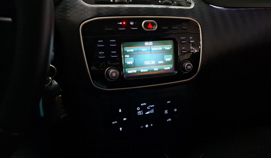 Fiat Punto 1.6 16V SPORTING 5P Hatchback 2016