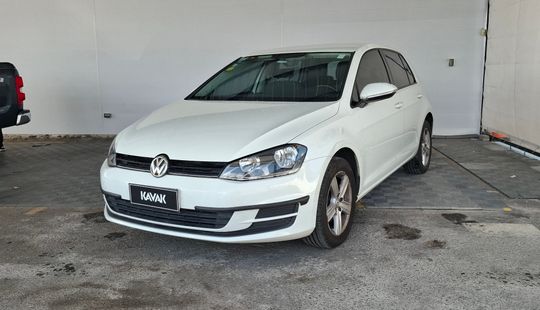 Volkswagen • Golf