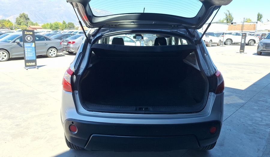 Nissan Qashqai 1.6 Hatchback 2014