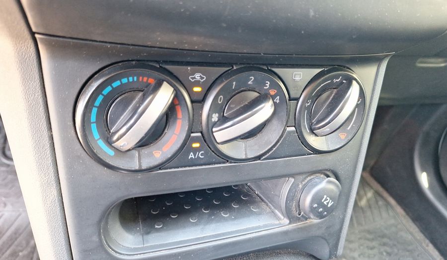 Nissan Qashqai 1.6 Hatchback 2014