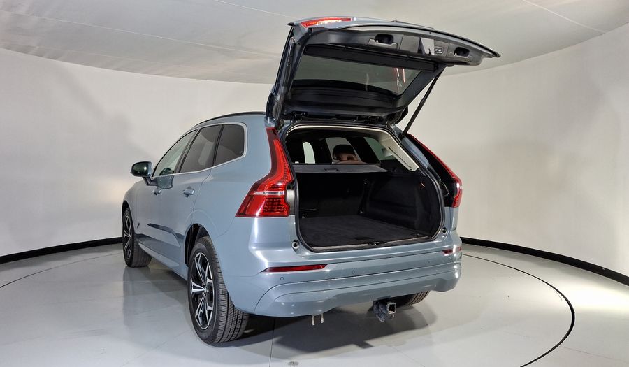 Volvo Xc60 2.0 B5 MHEV MOMENTUM AUTO AWD Suv 2022