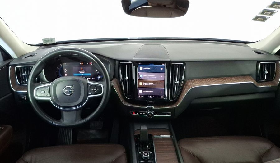 Volvo Xc60 2.0 B5 MHEV MOMENTUM AUTO AWD Suv 2022