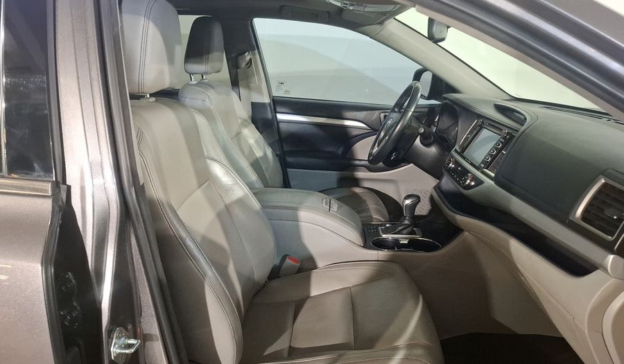Toyota Highlander 3.5 XLE Suv 2018