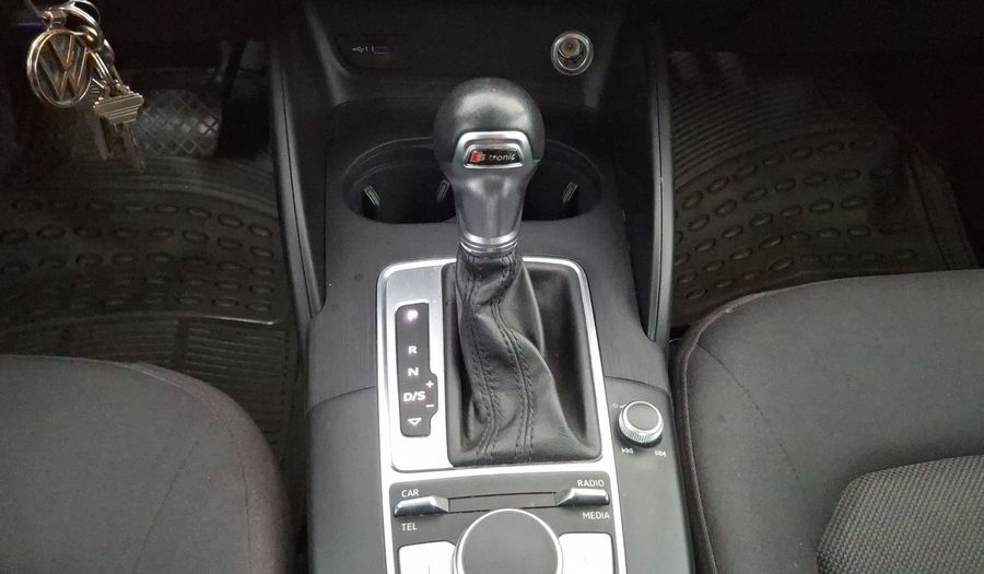 Audi A3 1.4 35 TFSI DYNAMIC DCT Sedan 2020