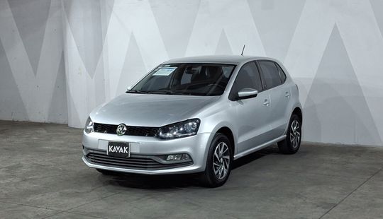 Volkswagen • Polo
