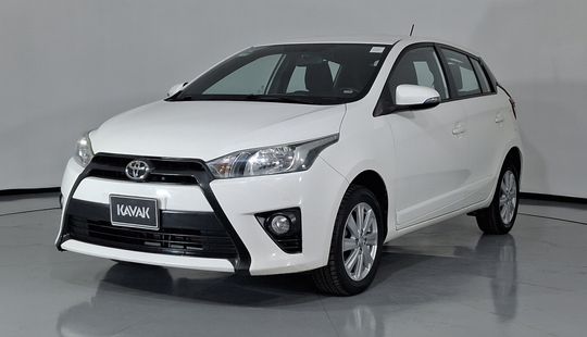 Toyota • Yaris