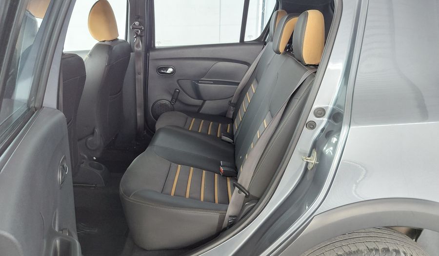 Renault Sandero Stepway 1.6 ZEN Hatchback 2023