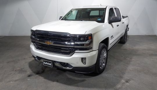 Chevrolet • Cheyenne