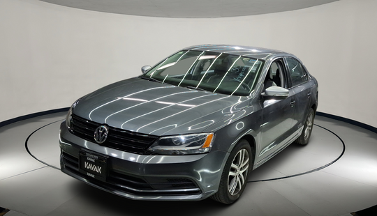 Volkswagen • Jetta