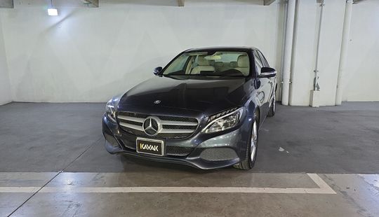 Mercedes Benz • Clase C