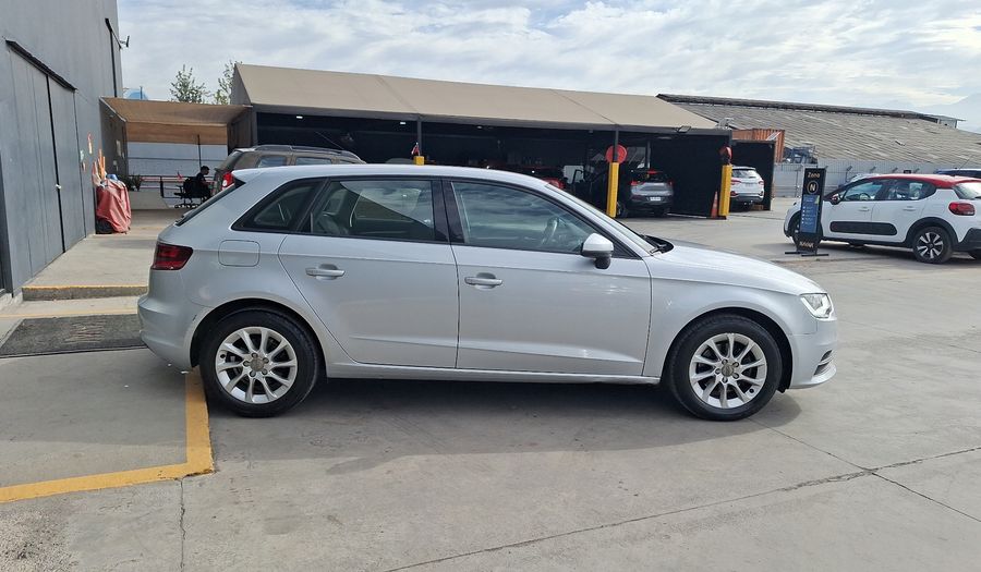 Audi A3 1.2 TFSI S TRONIC ATTRACTION SPORTBACK Hatchback 2014