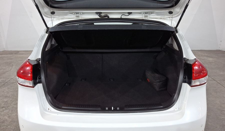 Kia Forte 2.0 EX Hatchback 2018