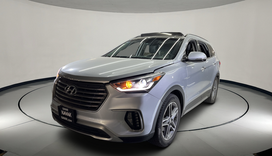 Hyundai • Santa Fe