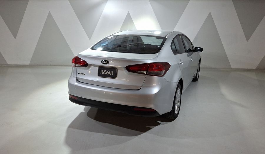 Kia Forte 2.0 LX MT Sedan 2017