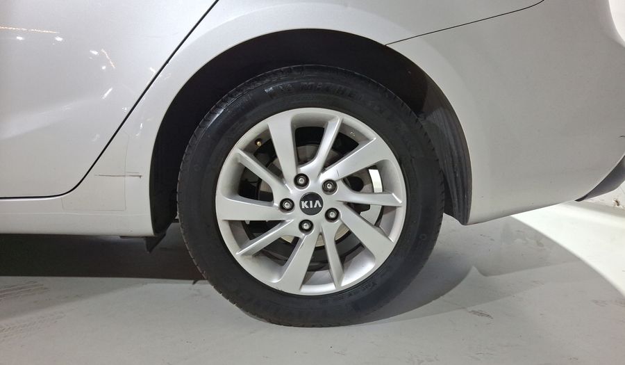 Kia Forte 2.0 LX MT Sedan 2017