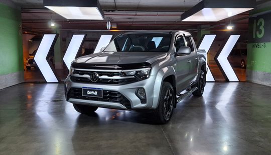 Volkswagen • Amarok