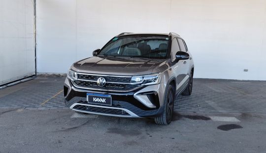 Volkswagen • Taos
