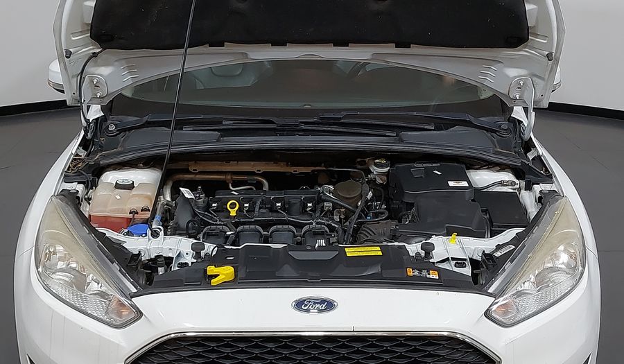 Ford Focus 2.0 SE SEDAN AT Sedan 2016