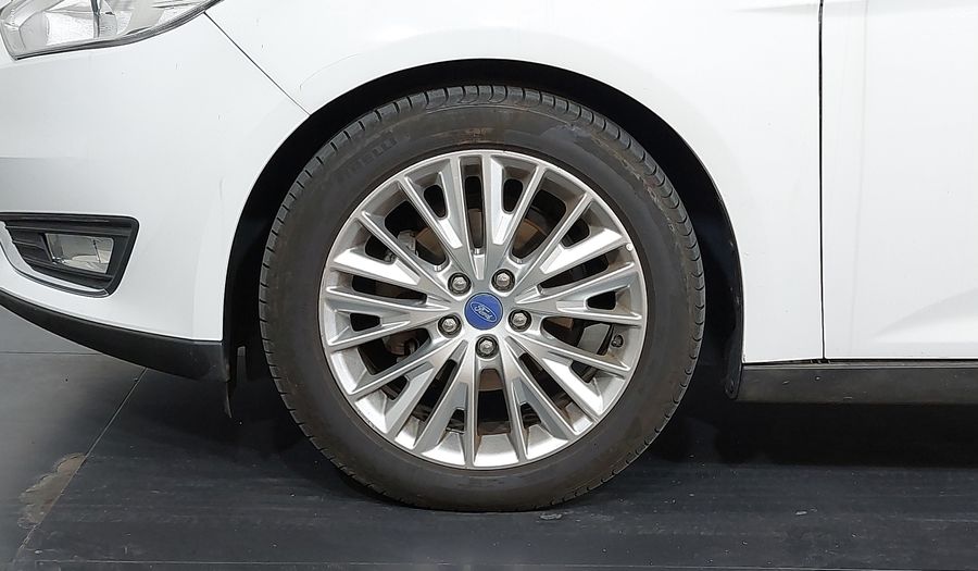 Ford Focus 2.0 SE SEDAN AT Sedan 2016