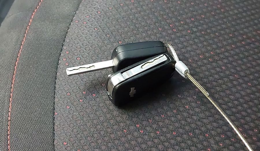 Chevrolet Onix 1.4 SPE/4 LT Hatchback 2016