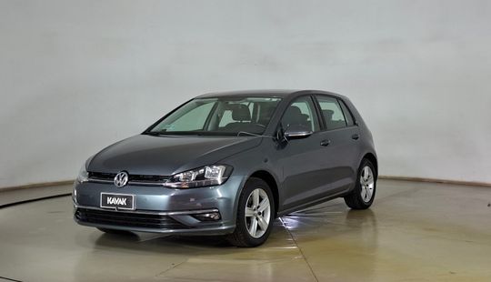 Volkswagen • Golf