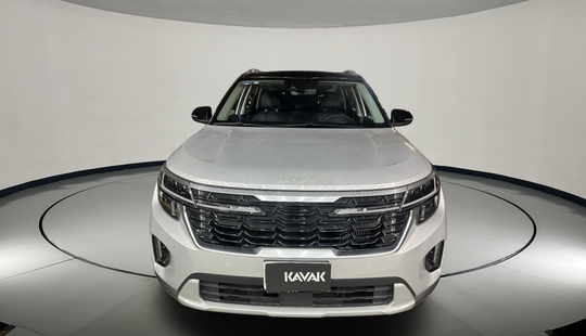 2024 • 4,400 km • Automático