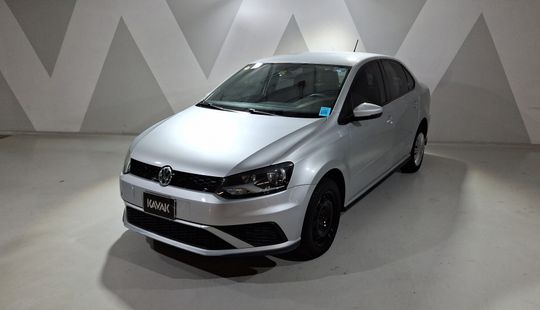 Volkswagen • Vento