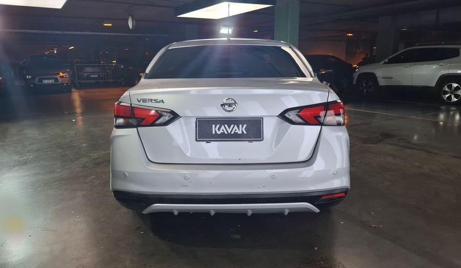 Nissan Versa 1.6 SENSE Sedan 2021