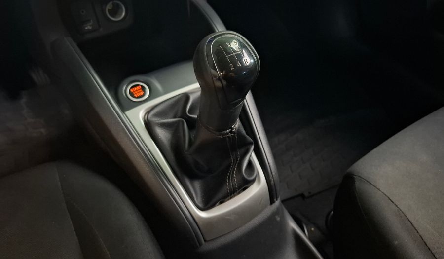 Nissan Versa 1.6 SENSE Sedan 2021