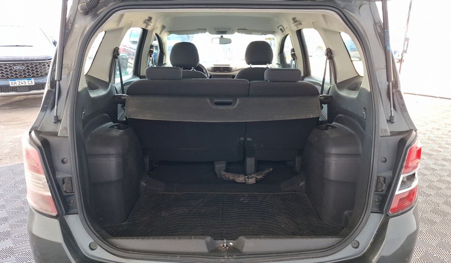 Chevrolet Spin 1.8 LT 5S Minivan 2017