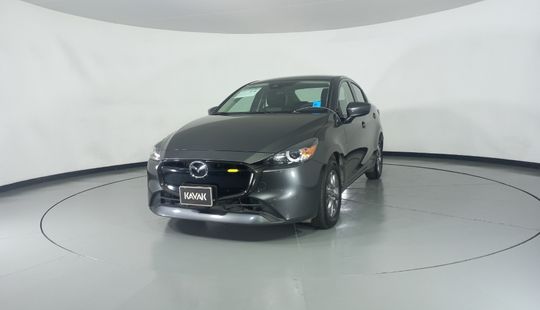 Mazda • Mazda 2