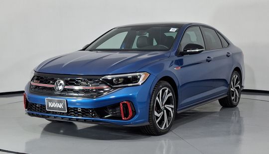 Volkswagen • Jetta