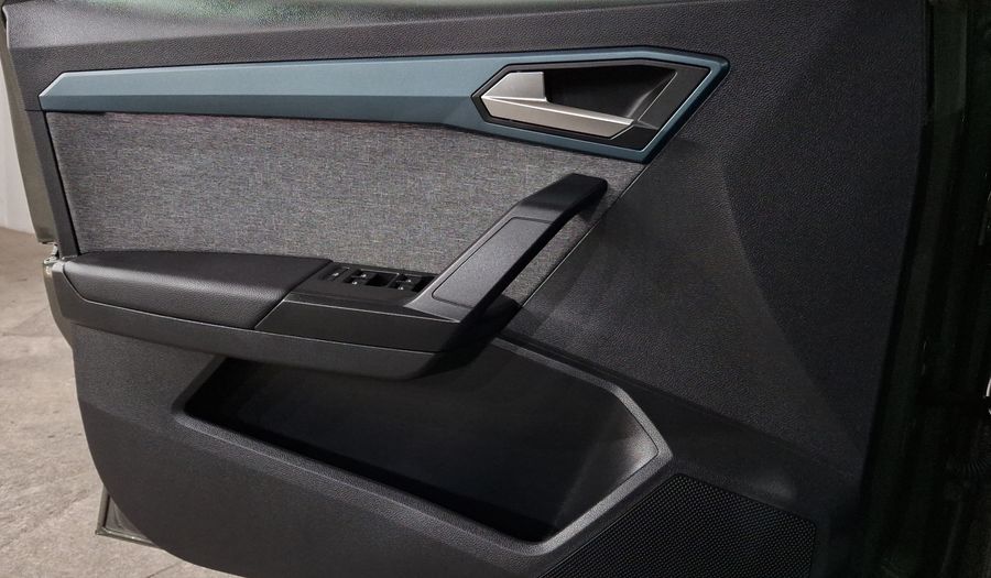 Seat Arona 1.6 XPERIENCE AUTO Suv 2024