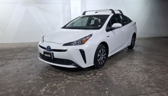 Toyota • Prius