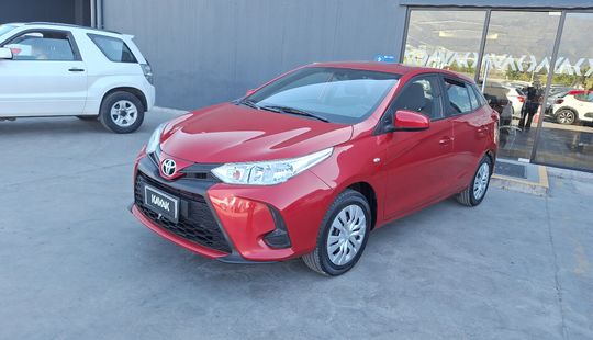 Toyota • Yaris