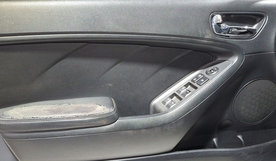 Kia Forte 2.0 LX MT Sedan 2016