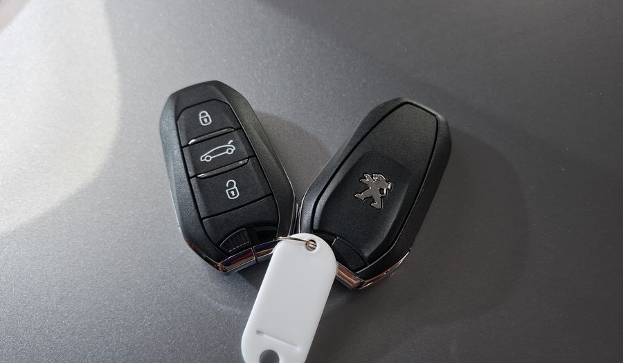 Peugeot 208 1.6L FELINE TIPTRONIC Hatchback 2023