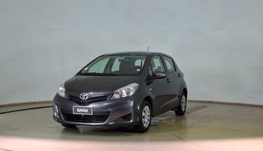 Toyota • Yaris