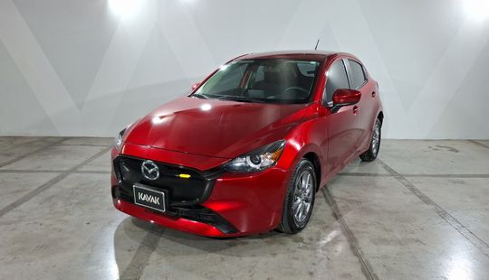 Mazda • Mazda 2