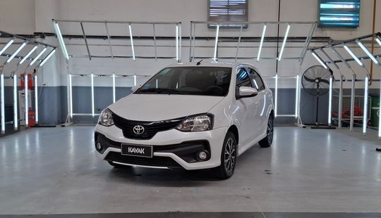 Toyota • Etios