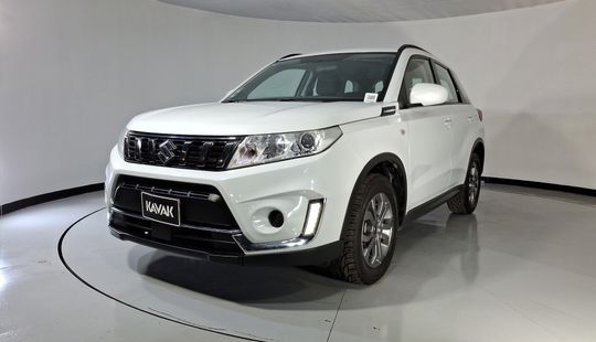 Suzuki • Vitara