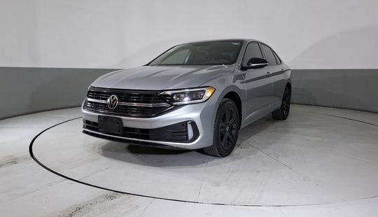 Volkswagen • Jetta