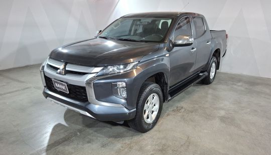 Mitsubishi • L200