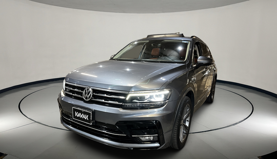 Volkswagen • Tiguan