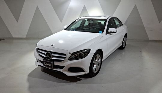 Mercedes Benz • Clase C
