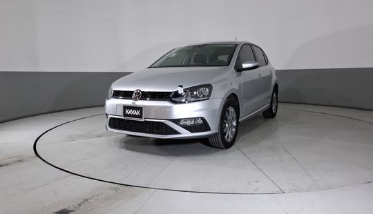 Volkswagen • Polo
