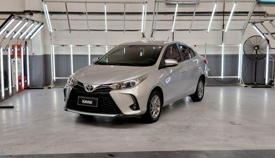 Toyota • Yaris