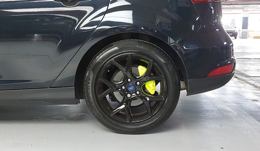 Ford Focus 2.0 SE PLUS AT Hatchback 2016