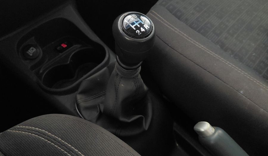 Fiat Palio 1.4 ATTRACTIVE Hatchback 2017