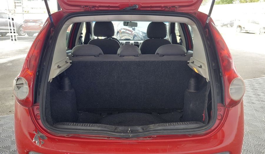 Fiat Palio 1.4 ATTRACTIVE Hatchback 2017